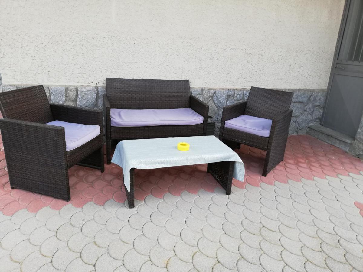 Amo' Le Langhe Bed & Breakfast Narzole Ngoại thất bức ảnh
