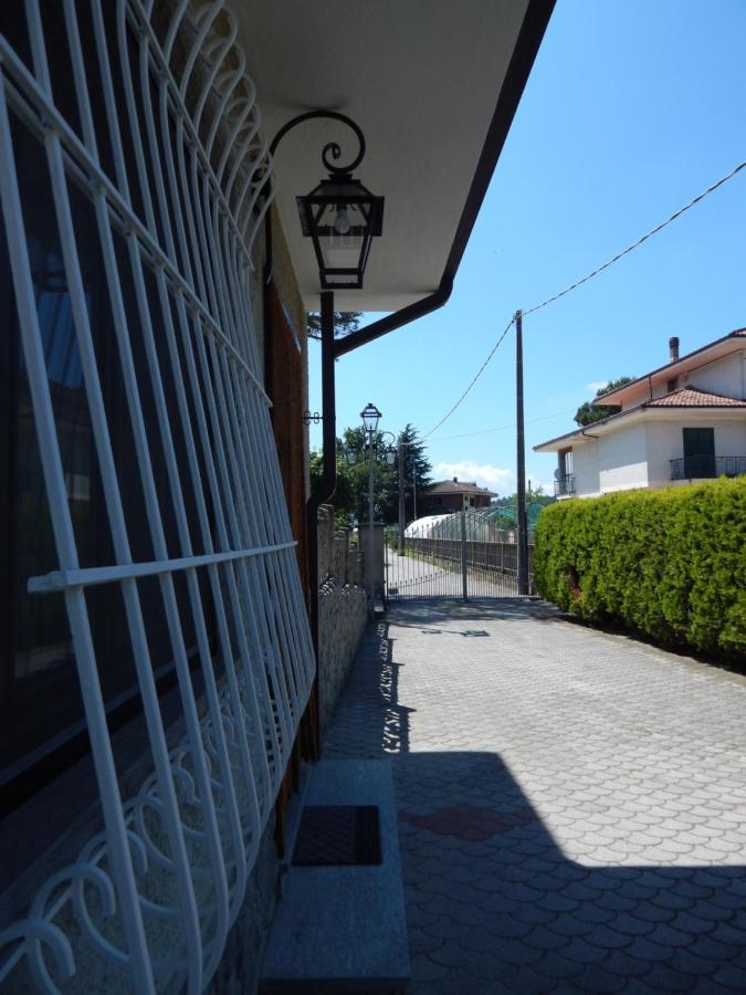 Amo' Le Langhe Bed & Breakfast Narzole Ngoại thất bức ảnh