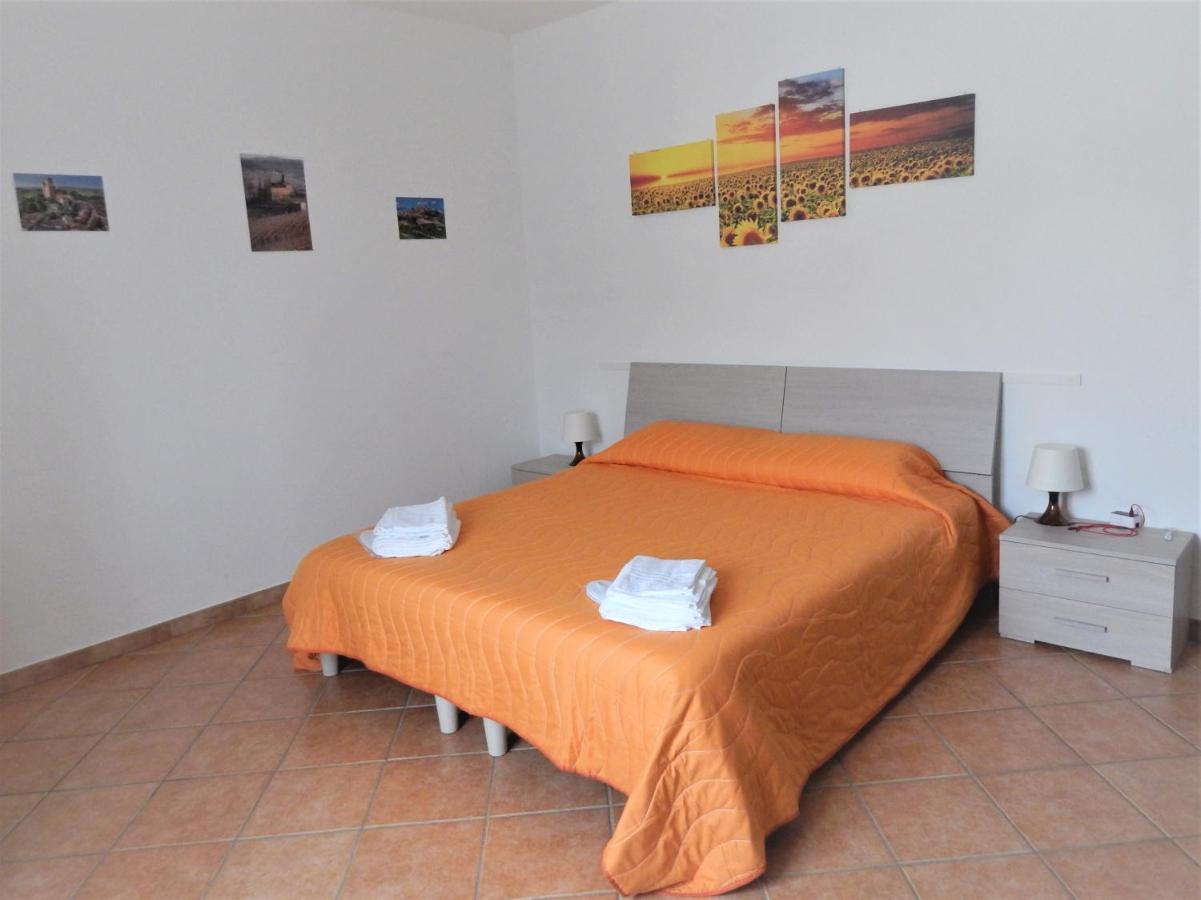Amo' Le Langhe Bed & Breakfast Narzole Ngoại thất bức ảnh